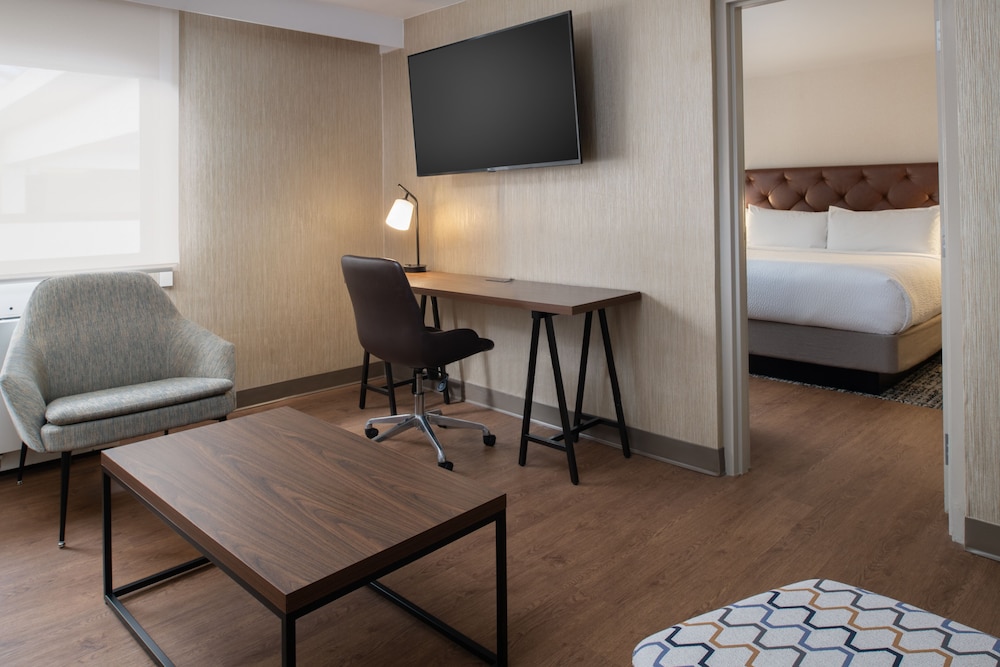 Four Points by Sheraton Bellingham Hotel & Conference Center - photo 15