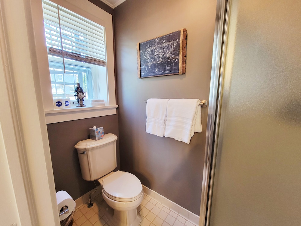 Historic GG Barnum Mansion by Heirloom Boutique Collection - photo 84