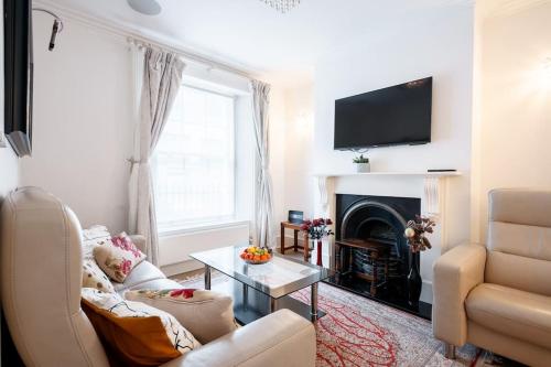 Spacious Bright & Cosy Ideal Victoria Location — 4-Star Luxury Hotel in London, United Kingdom