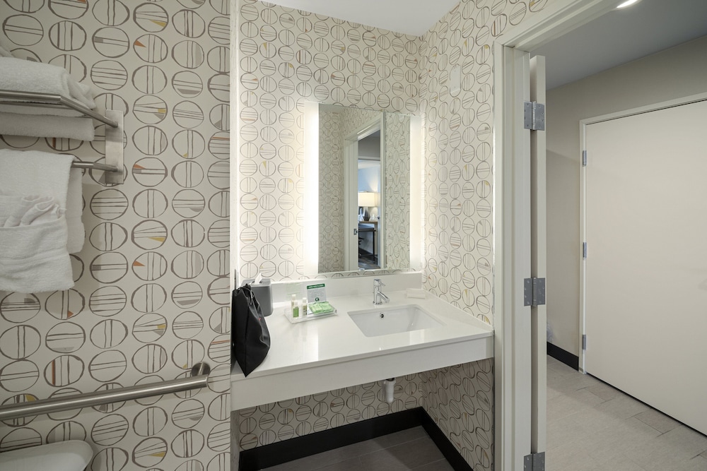 Holiday Inn & Suites Decatur Forsyth by IHG - photo 27