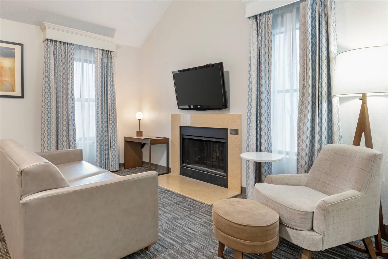 MainStay Suites St. Louis Galleria - photo 22