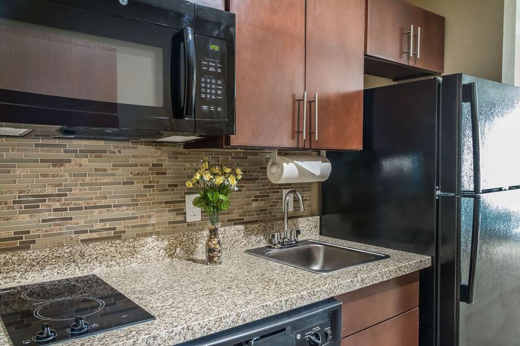 MainStay Suites Edinburg South - photo 22