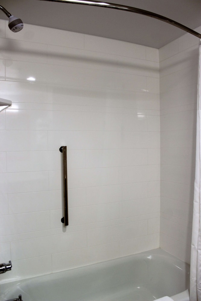 Hampton Inn Lexington NC - photo 40