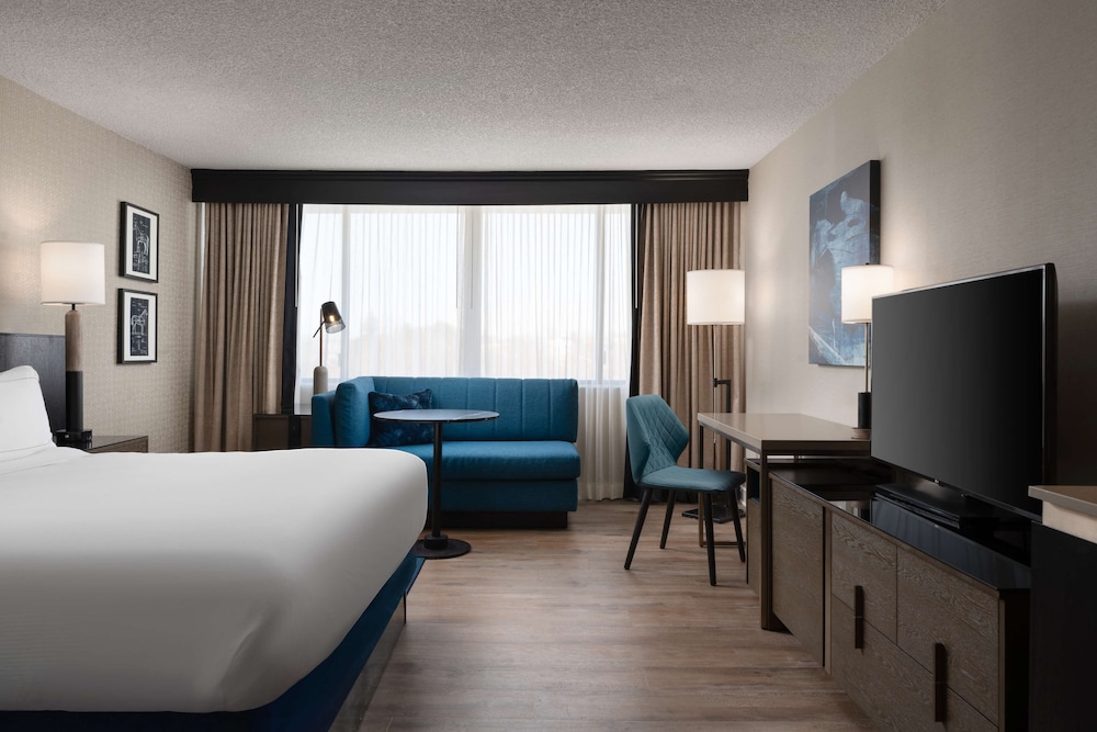 DoubleTree By Hilton Baltimore North Pikesville - photo 12