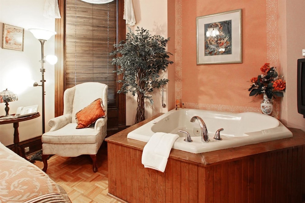 Old Northside Bed & Breakfast - photo 24