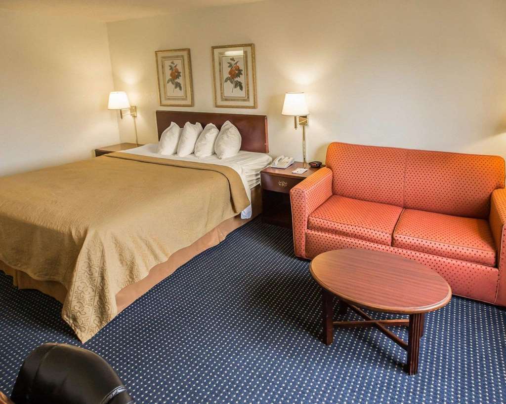 Quality Inn Dundee - photo 11