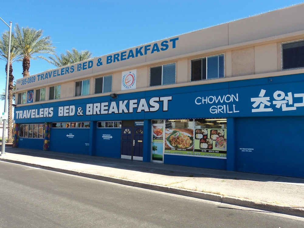 Traveler's Bed & Breakfast Hostel