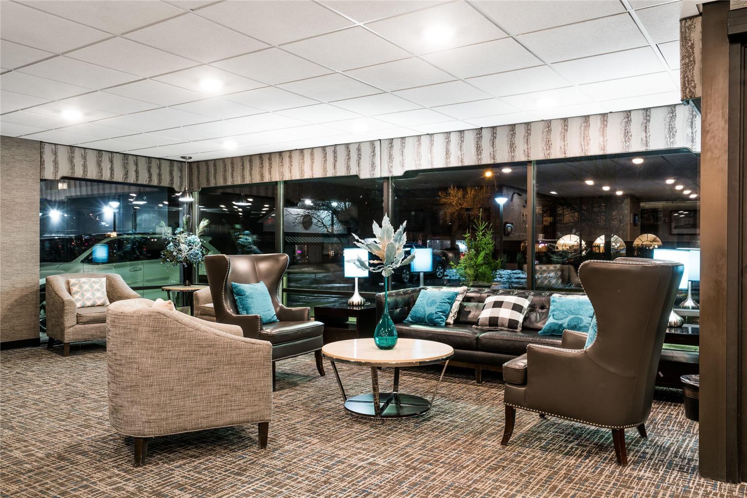 Days Hotel by Wyndham University Ave SE - photo 5