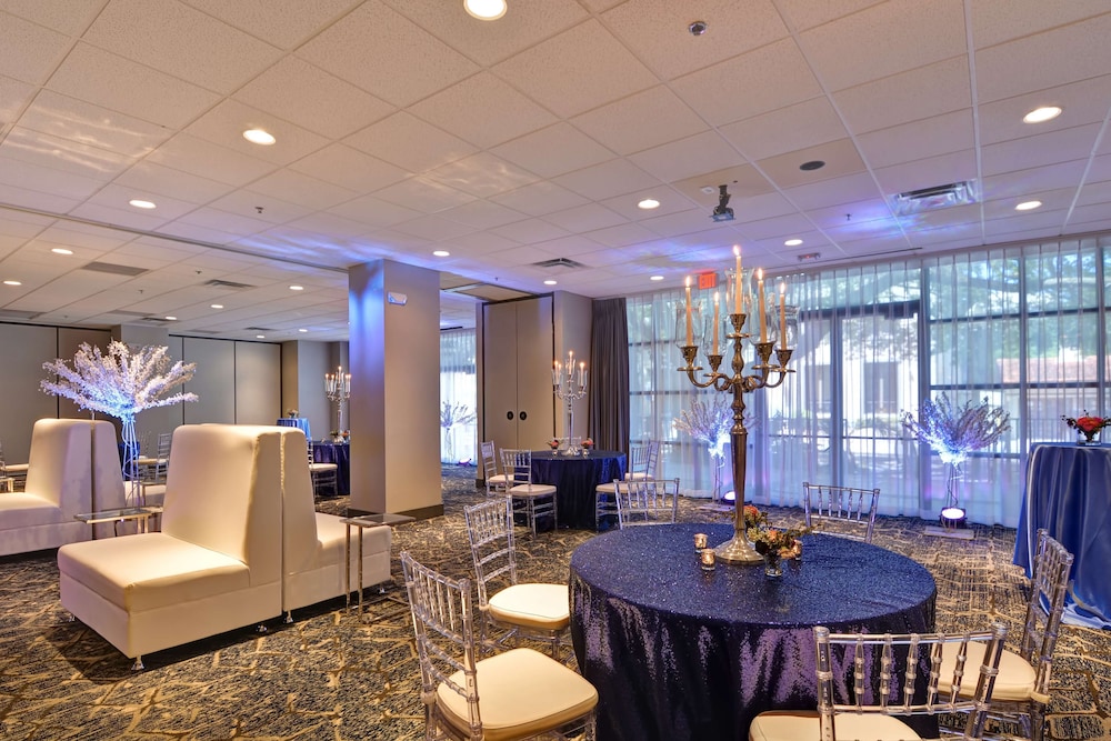 Embassy Suites by Hilton Orlando Downtown - photo 51