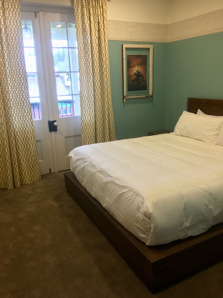 The Groveland Hotel - photo 13