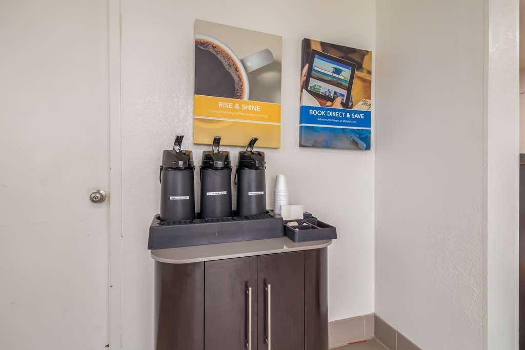 Park Inn by Radisson Fargo West Acres - photo 22