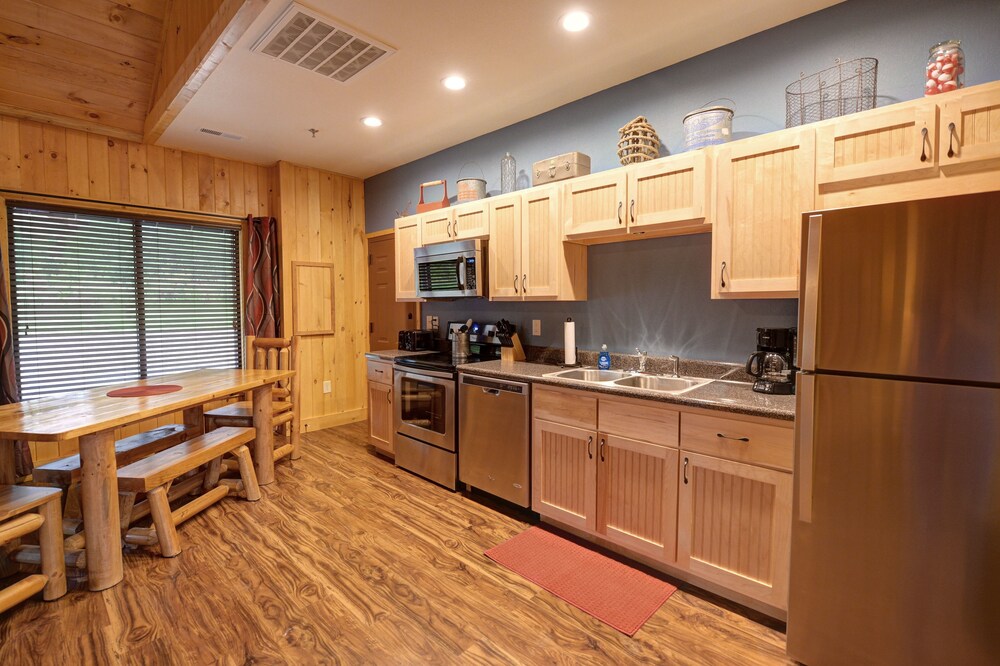Blue Water Resort - photo 21