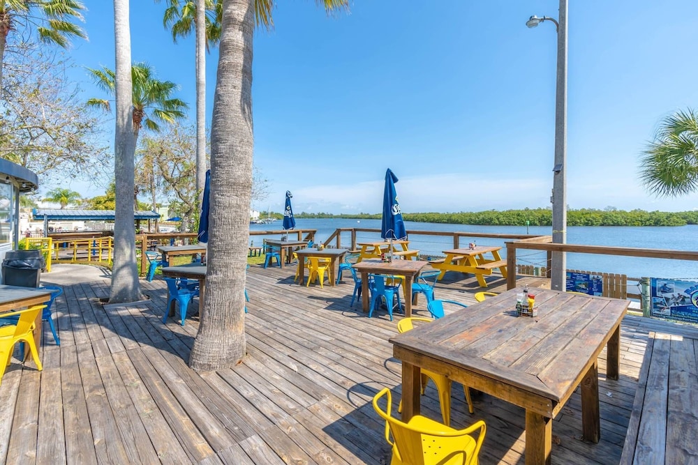 502 Little Harbor Inn - photo 59