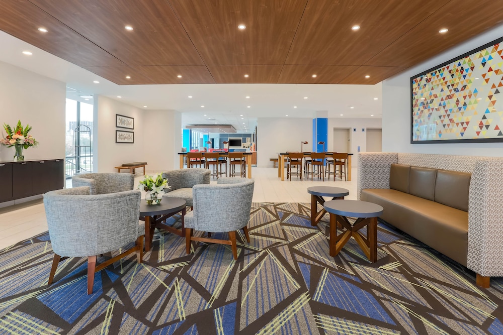 Holiday Inn Express & Suites Fort Worth Downtown by IHG - photo 32