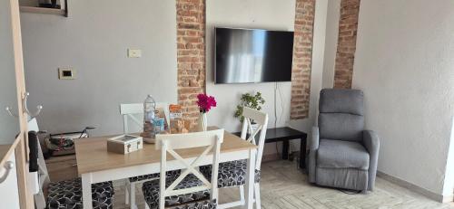 Piero's Apartment — 4-Star Luxury Hotel in Carbonia, Italy