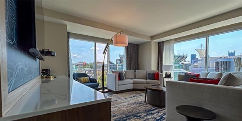 The Landing Hotel at Rivers Casino Pittsburgh - photo 11