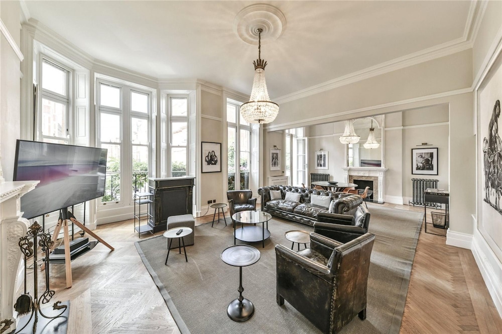 The Mayfair Rectory — 5-Star Luxury Hotel in London, United Kingdom