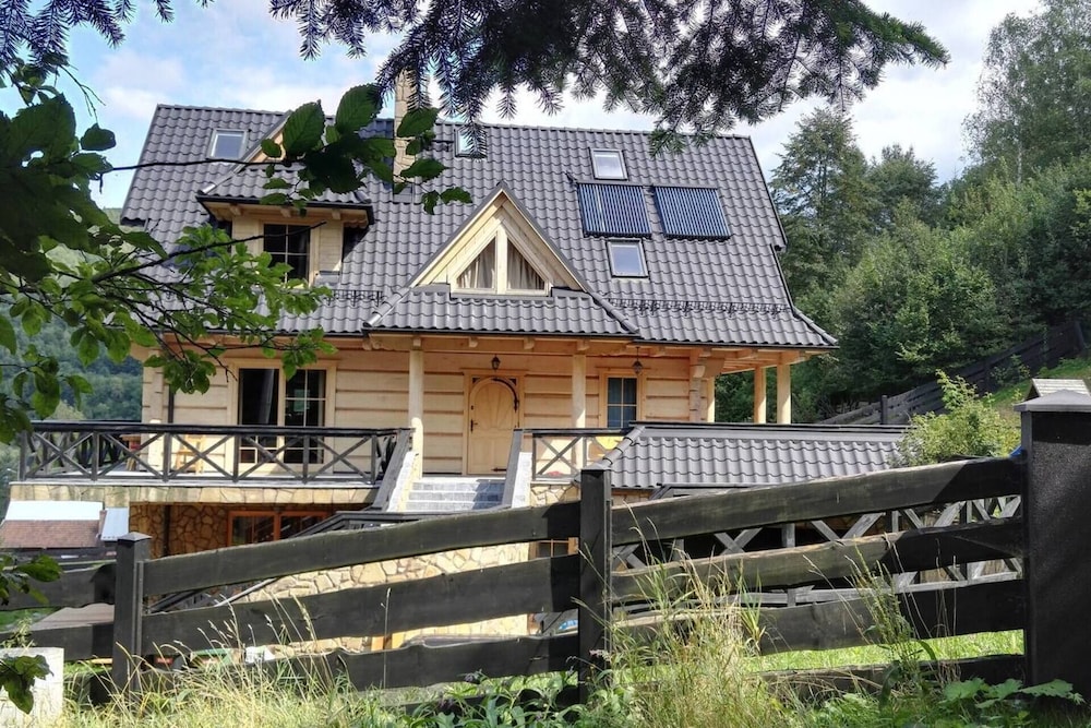 Beautiful Large Villa In Tylmanowa 14774548 — Ochotnica Dolna