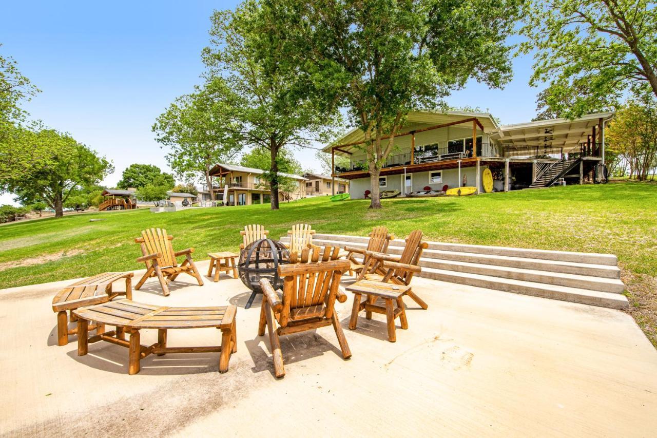 Born Country in Kingsland, United States