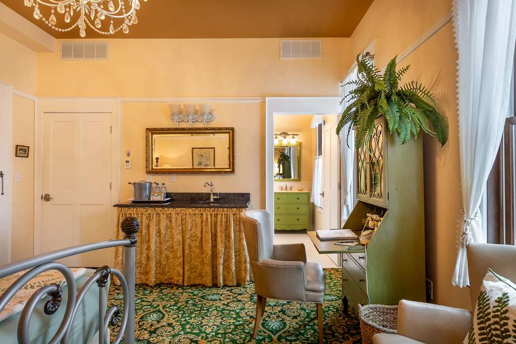 Steele Mansion - photo 29
