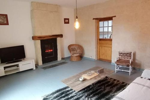 Appartement Rez de Jardin — hotel in La Chartre-Sur-Le-Loir