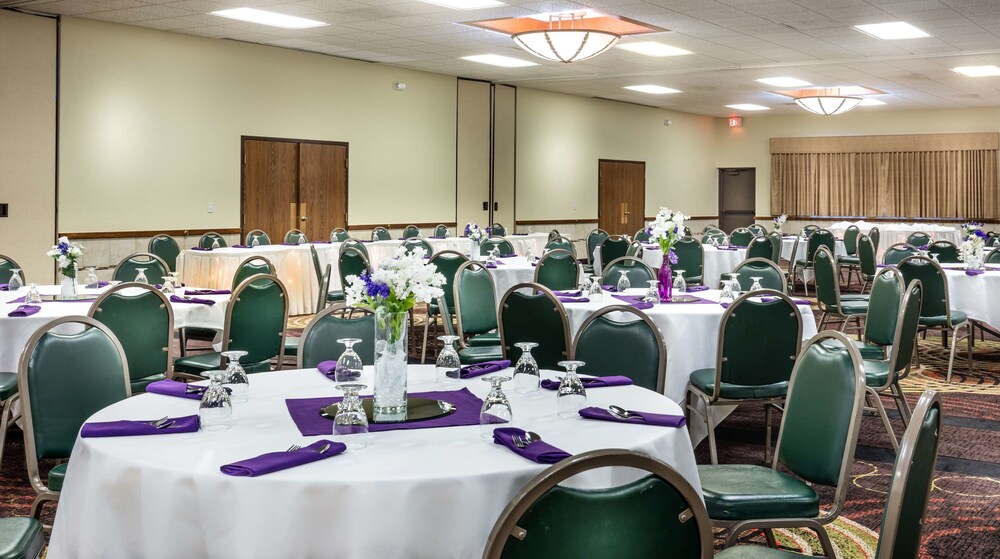 Best Western Wichita North Hotel and Suites - photo 62