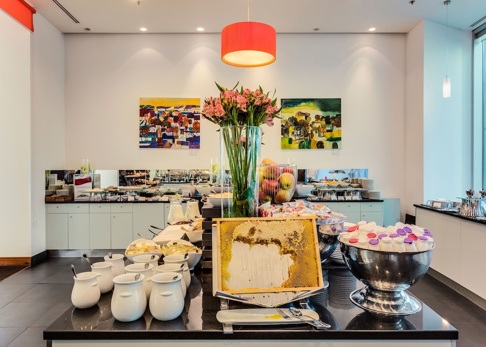 מזון ומשקאות