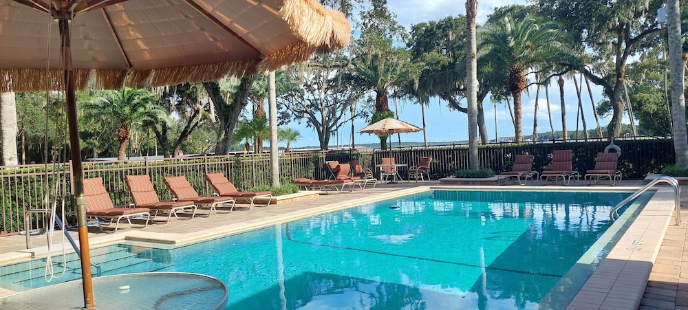 Tropical Resort & Marina on Lake Beresford - photo 24