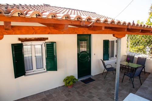 Spyran Apartment — 4-Star Luxury Hotel in Lefkada, Greece