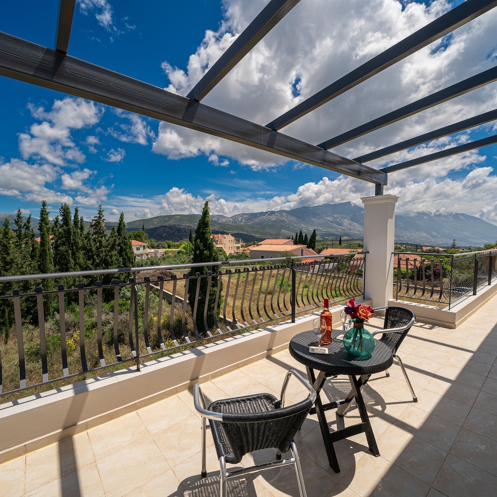 Luxury Villa Irene Metaxata — 4-Star Luxury Hotel in Kefalonia, Greece