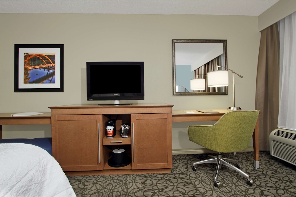 Hampton Inn Austin Airport Area South - photo 7