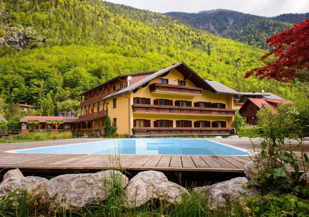 Seehotel am Hallstättersee - carbon neutral hotel in Hallstatt