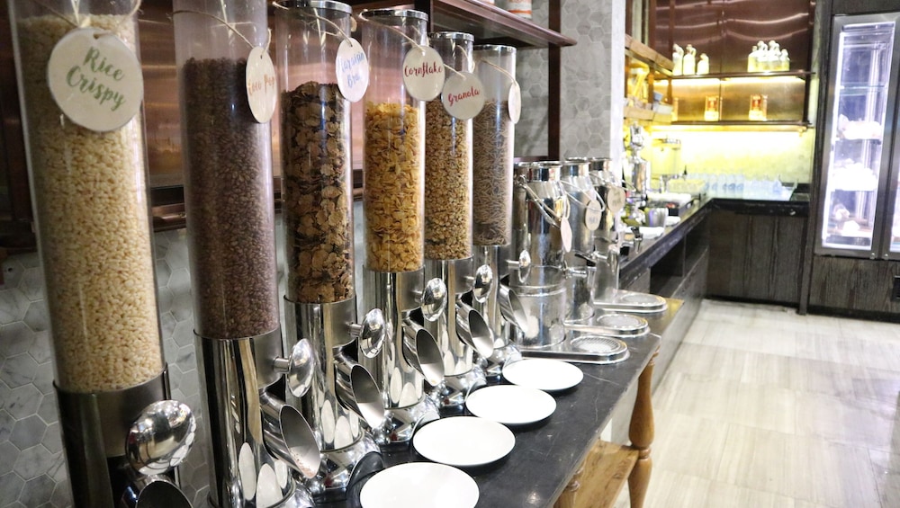 מזון ומשקאות