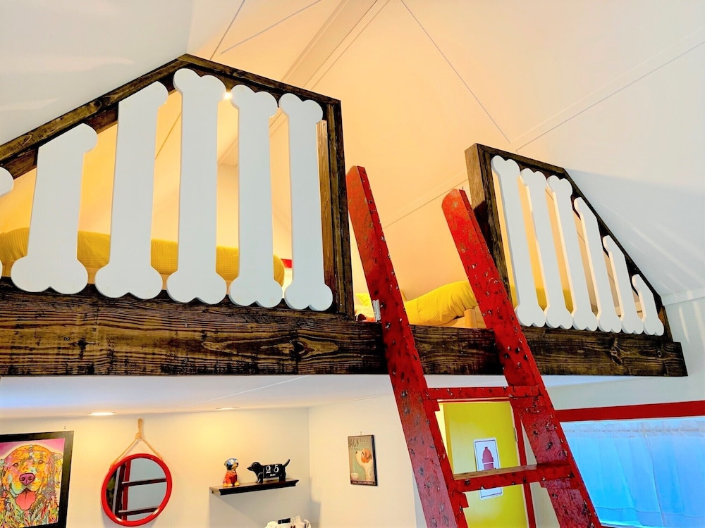 Gorgeous Stays - photo 20