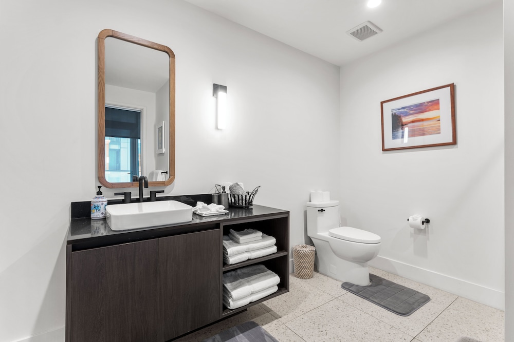 Austin Condo Hotel - photo 805