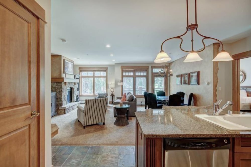 Lone Eagle 2 Bedroom Condo — 4-Star Luxury Hotel in Keystone, United States