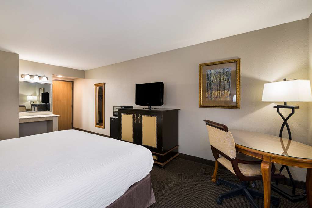 Revel Hotel Minot SureStay Collection by Best Western - photo 15