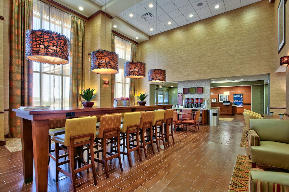 Hampton Inn & Suites Scottsdale at Talking Stick - photo 26
