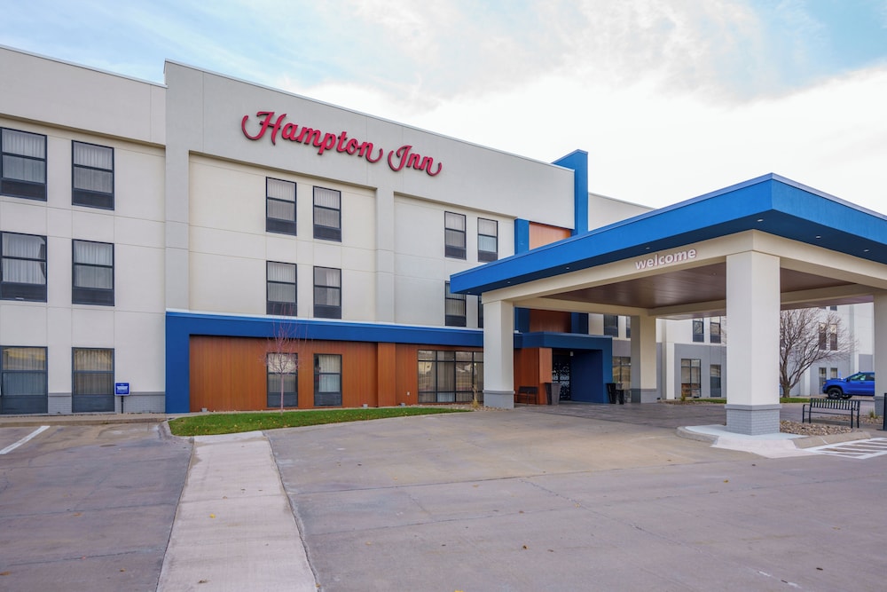 Hampton Inn Hutchinson - photo 81