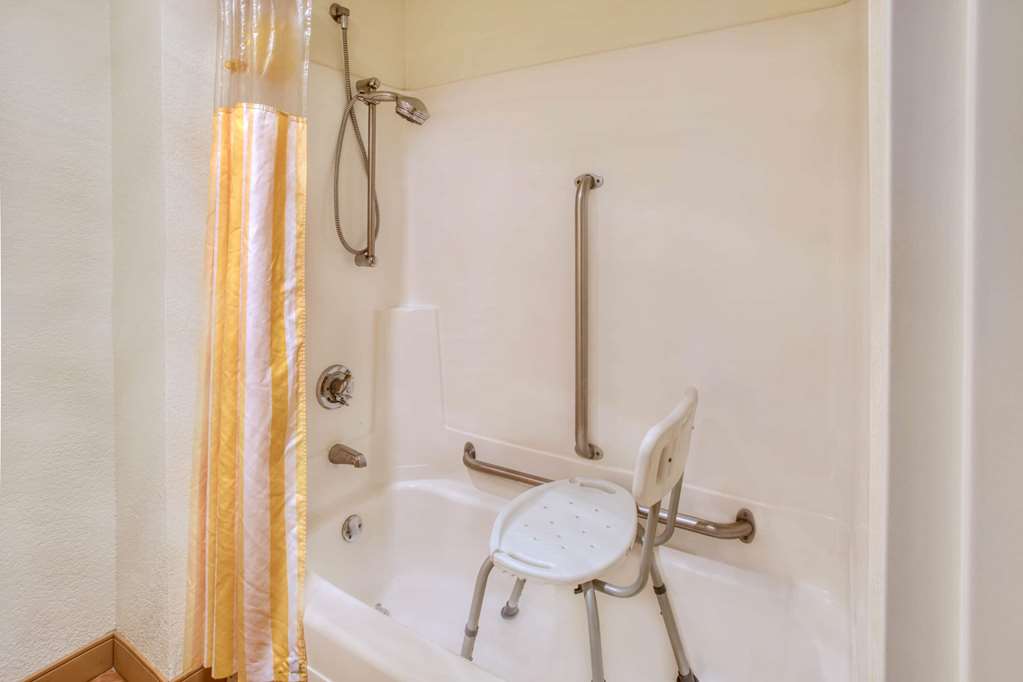 La Quinta Inn by Wyndham Minneapolis Airport Bloomington - photo 28