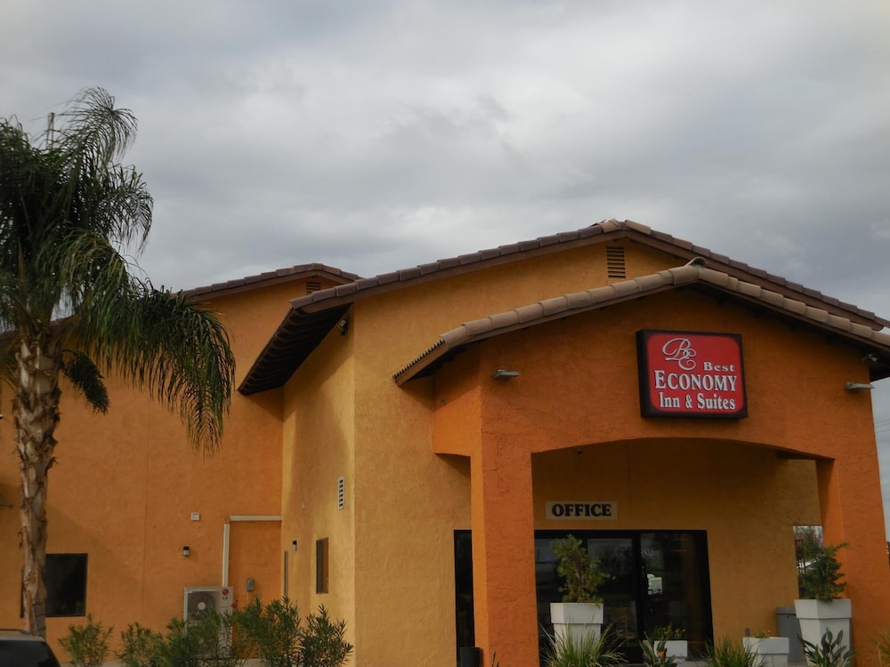 Best Economy Inn n Suites - photo 35
