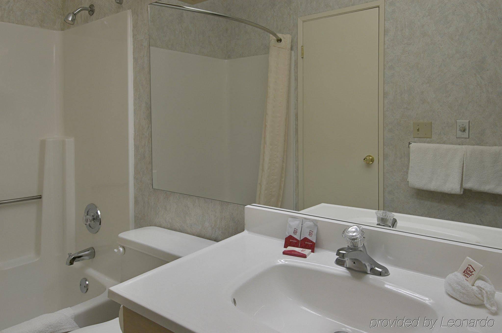 MainStay Suites Victorville Hesperia - photo 11