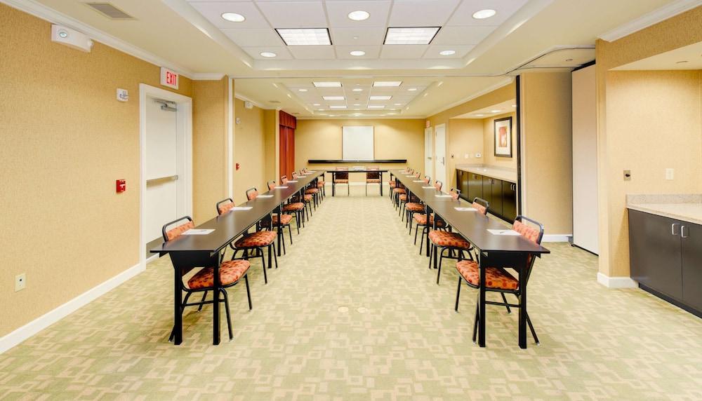 Hampton Inn Suites Scottsboro - photo 48