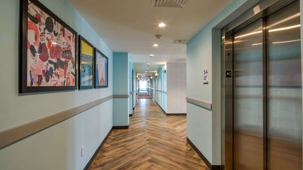 Uptown Suites Extended Stay Tampa FL Riverview - photo 26