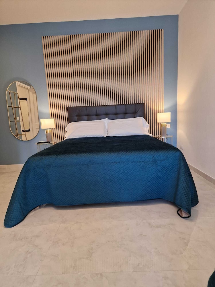 Art Flat Municipio — 4-Star Luxury Hotel in Naples, Italy