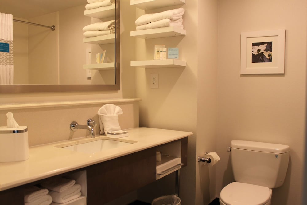 Hampton Inn Bainbridge - photo 17