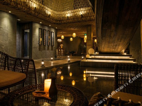 Longling Lake View Inn - carbon neutral hotel in Dali