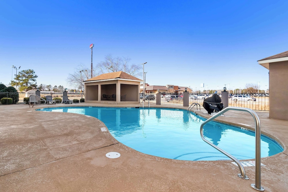 Comfort Suites Lumberton North - photo 23