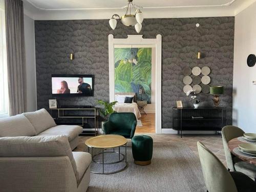 OrangeHomes Panthera Luxury Apartment — 4-Star Luxury Hotel in Budapest, Hungary