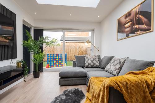 Dazzling & Modern 4bd Coop LIVE Etihad Parking in Manchester, United Kingdom